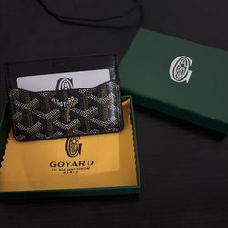 Black and Brown Card Holder