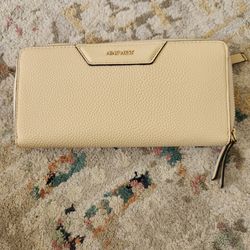 Nine West wallet