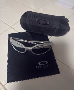 Oakley Eye Jackets Silver