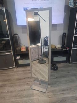 Heavy Duty Swivel Mirror