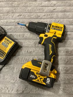 Dewalt hammer drill 20v