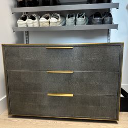 RH Saunderson Shagreen 32” Nightstands (Set of 2) – Restoration Hardware Luxury Pair