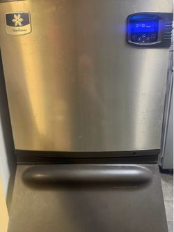 Manitowoc ice maker ( industrial) IY0524A-161