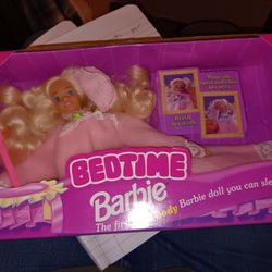 Vintage 1993 Bedtime Barbie