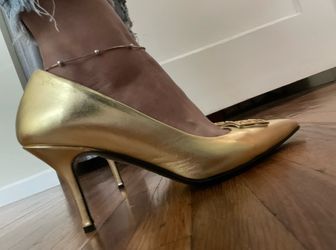 Just Cavalli Gold Pointed Toe Logo Pumps Heels Size 7 Worn Once