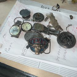 Plata. Relojes. Evilla Santigua. $40