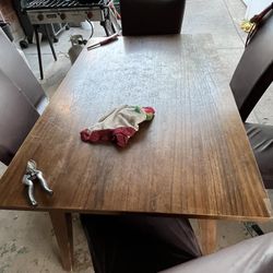 Amazing dining room set wooden and leather