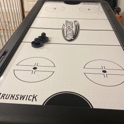 Air Hockey Table