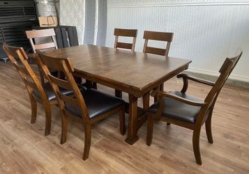 Dining table and 6 chairs