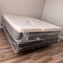 Queen mattress pillow top set with box spring (2pc - new) 