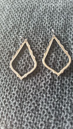 Alexis Bitter Hoop Earrings 