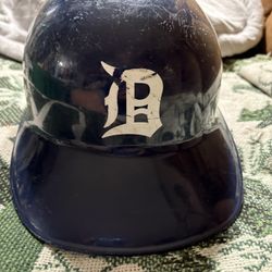 1969 DETROIT TIGERS REPLICA SOUVENIR ADJUSTABLE BATTING HELMET