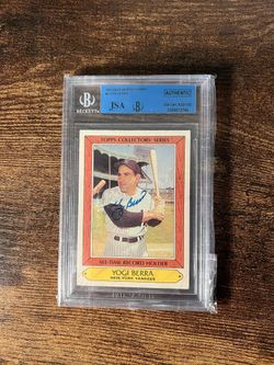 Yankee’s Yogi Berra Auto