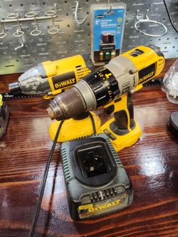 20V DeWalt hammer drill and impact driver