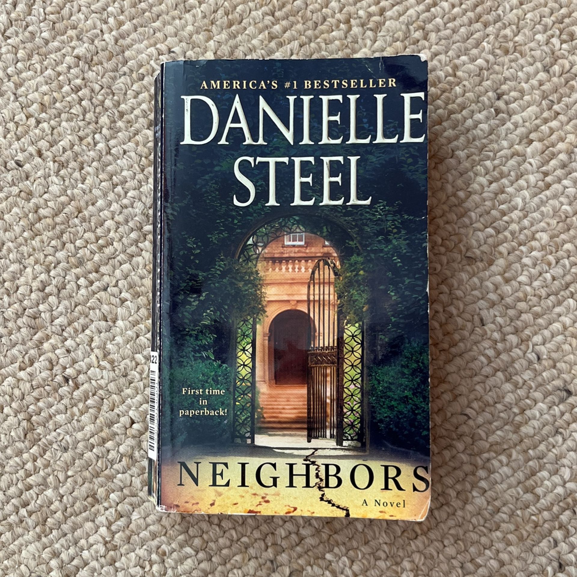 Neighbors -by Danielle Steel