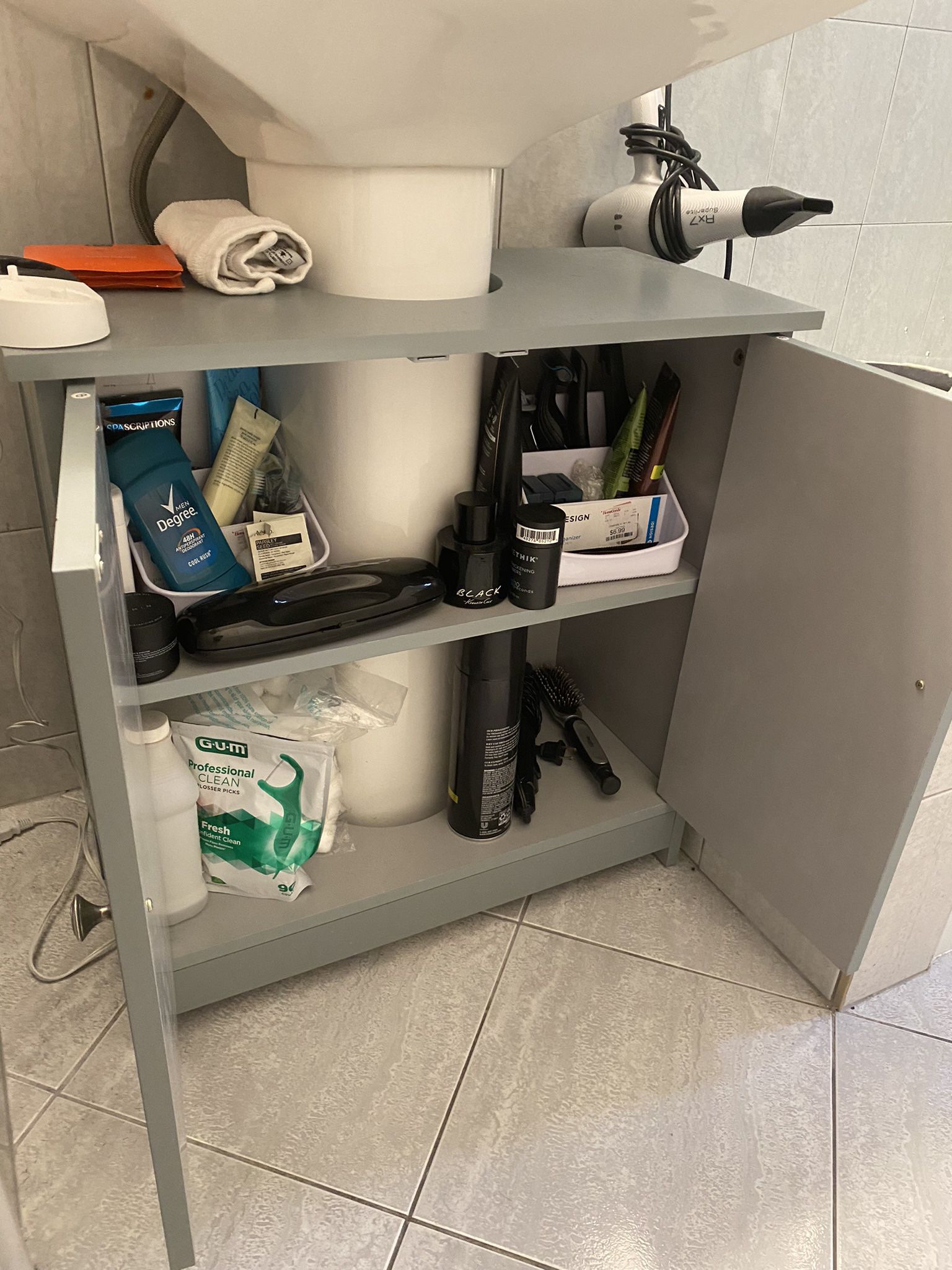 Pedestal Sink Cabinet For Storage for Sale in Carpentersvle, IL - OfferUp
