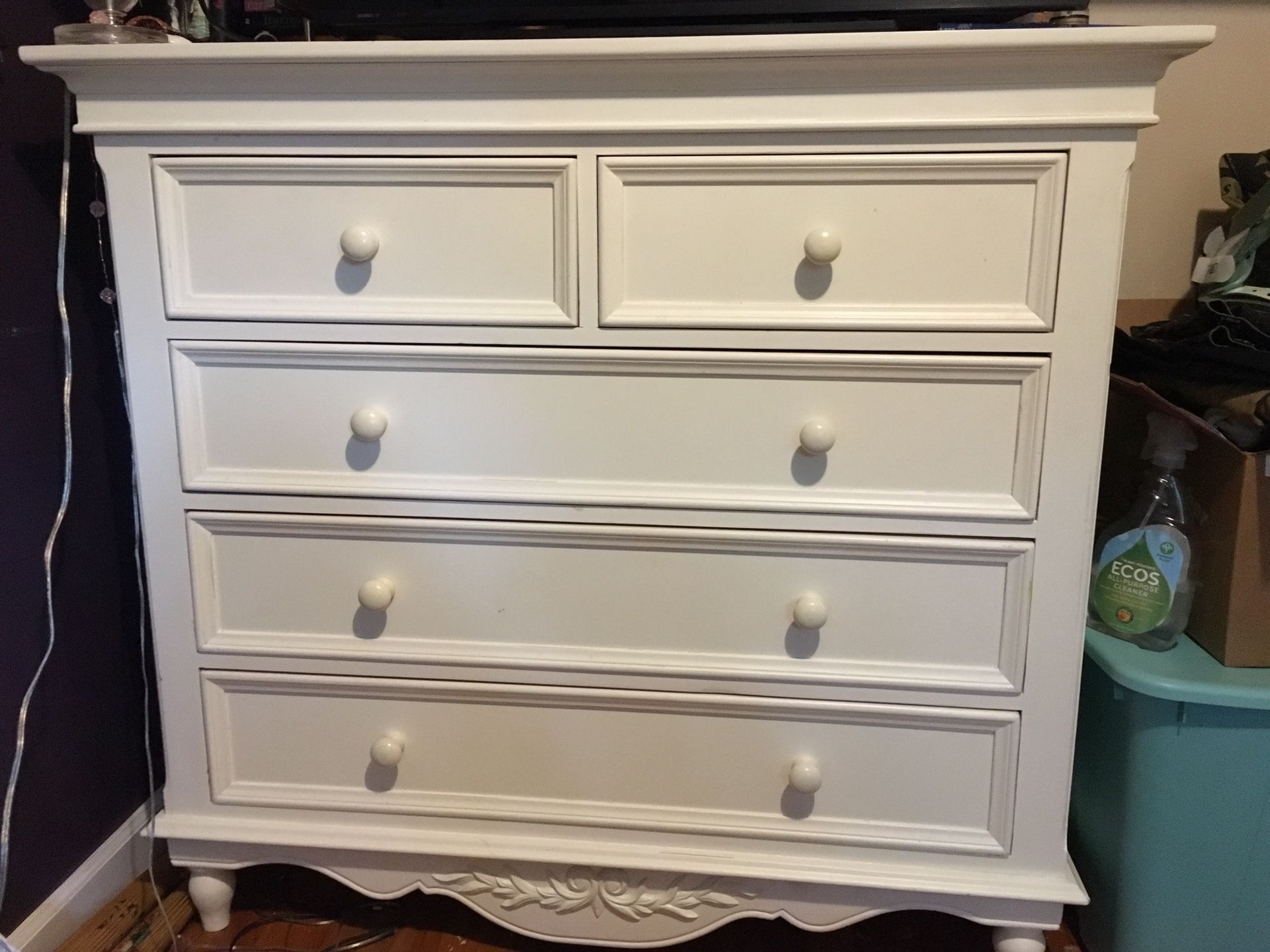 White Tradewins 5-Drawer Dresser