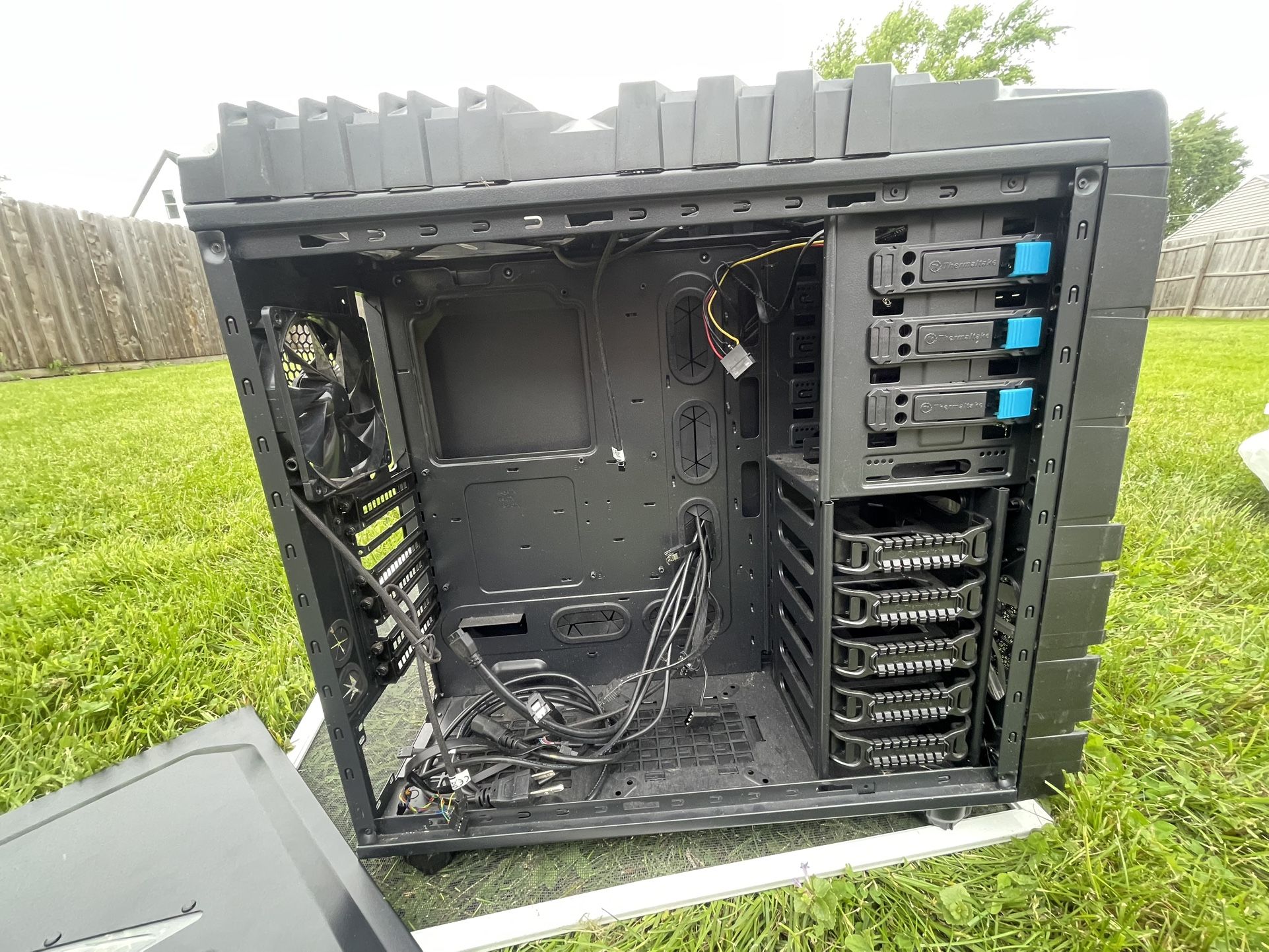 ThermalTake PC Case