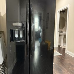Full Size Refrigerator 