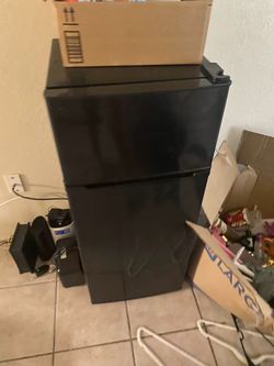 Mini fridge