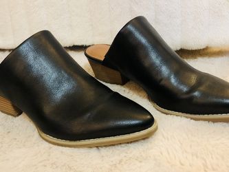 Universal Thread Heels
