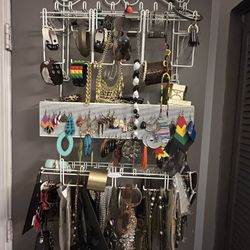 Jewelry Stand