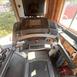 Free Treadmill Must Pick Up In Escondido