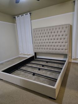 Cal King Bed Frame in Great Condition