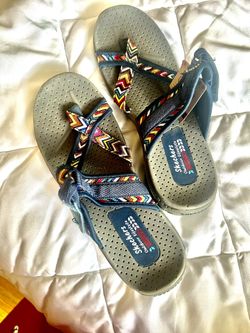 BRAND NEW SKECHERS WALKING SANDALS