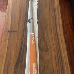 33in George Springer Issue (Blue Jays)AXE BAT Maple Wood Bat Custom Pro-Fit