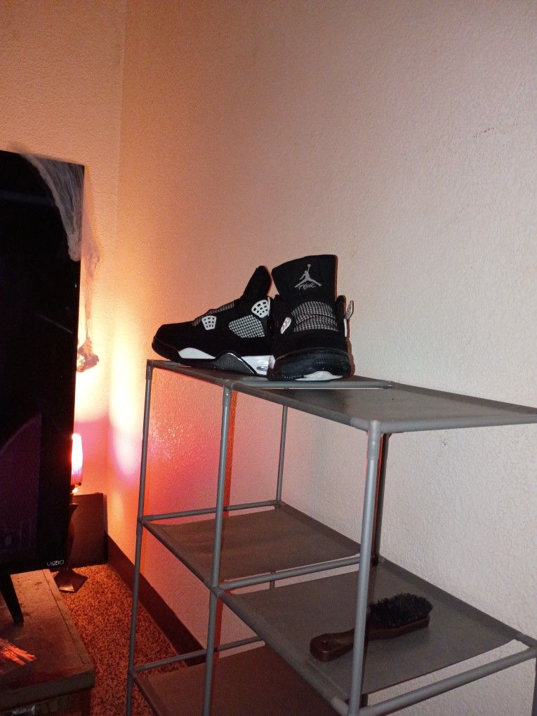 Jordan Retro 4 