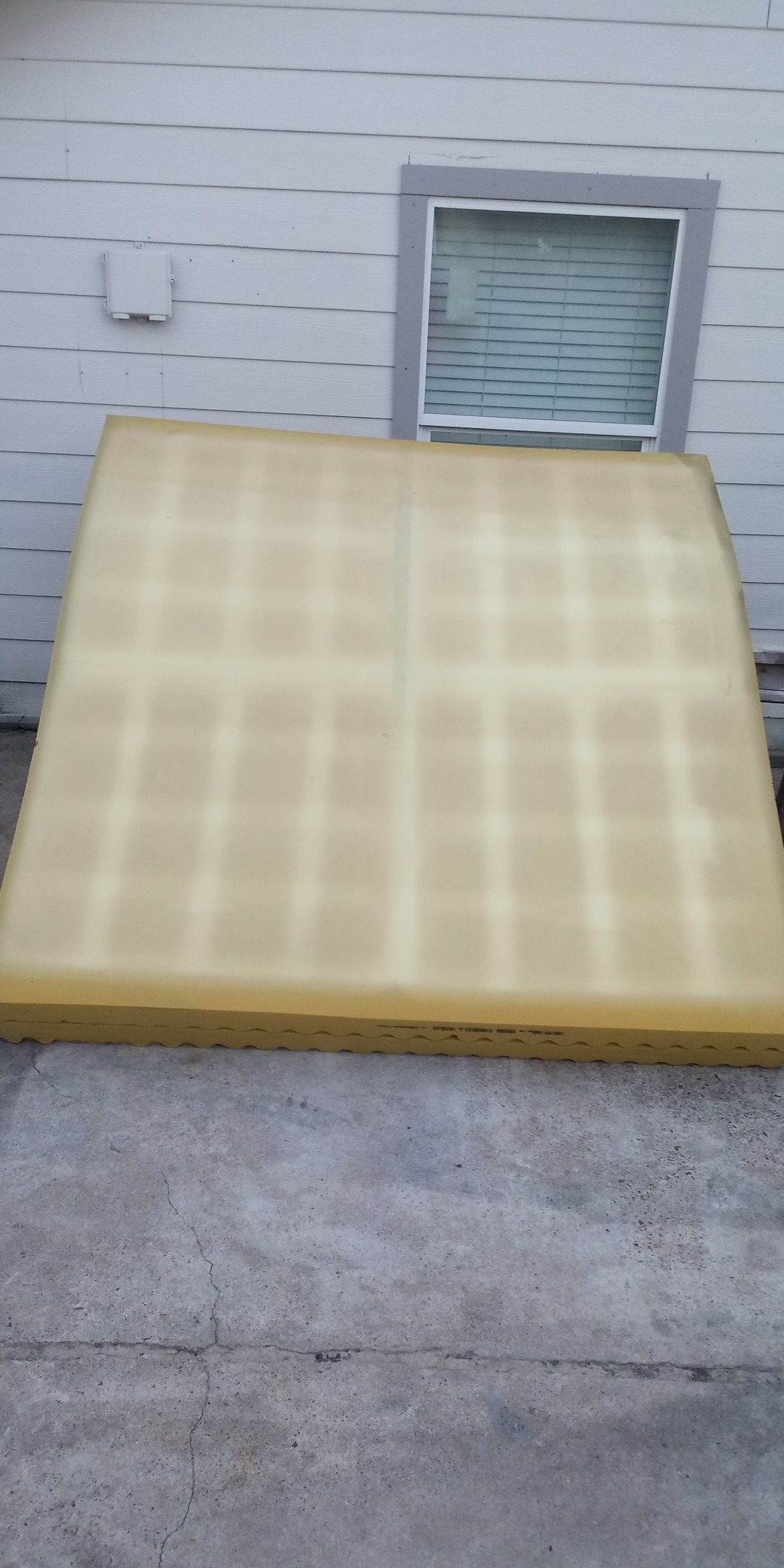 King Size Tempurpedic Foam Mattress ( No Bed Frame)