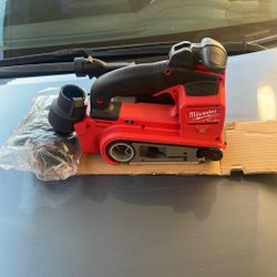 M18 FUEL 18-Volt Lithium-Ion Cordless Belt Sander (Tool-Only)