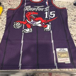 Throwback Vince Carter . Medium 