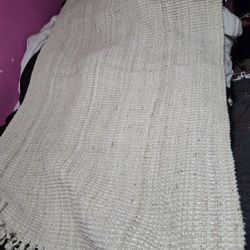 brand new 5ft by 8ft off white hand woven area rug 