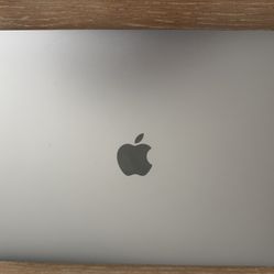 MacBook Air 13”,  M1, 512GB