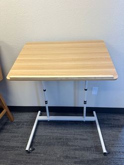 New assembled Jigsaw Puzzle Table, Rolling, Adjustable Height & Tilt