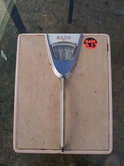Vintage scale $25