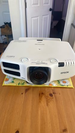 Epson PowerLite Pro G6750WU Professional Projector – High Brightness WUXGA