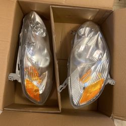 2003 Toyota Corolla Headlights OEM 
