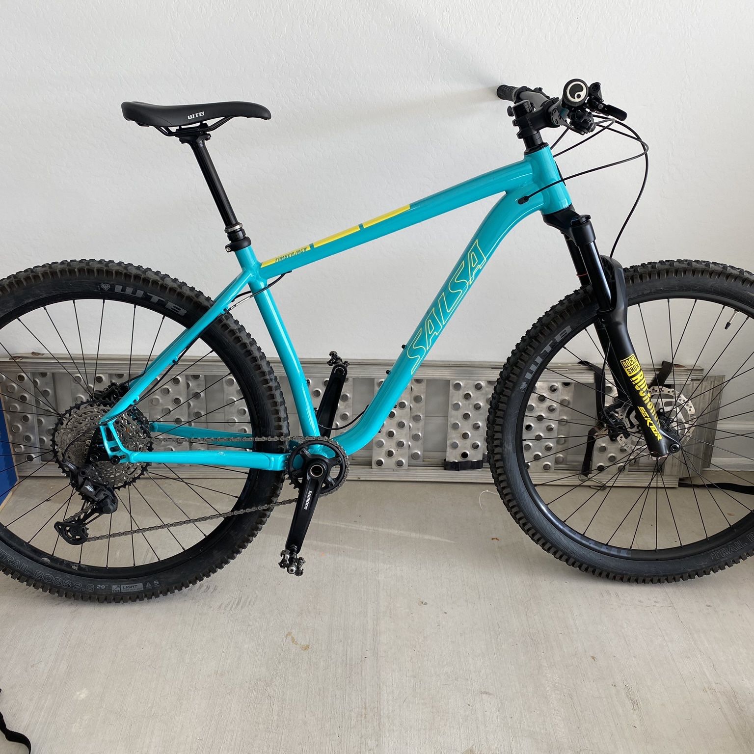 2020 Salsa Timber Jack XT 29”