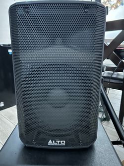 Alto Professional Powered PA Speaker