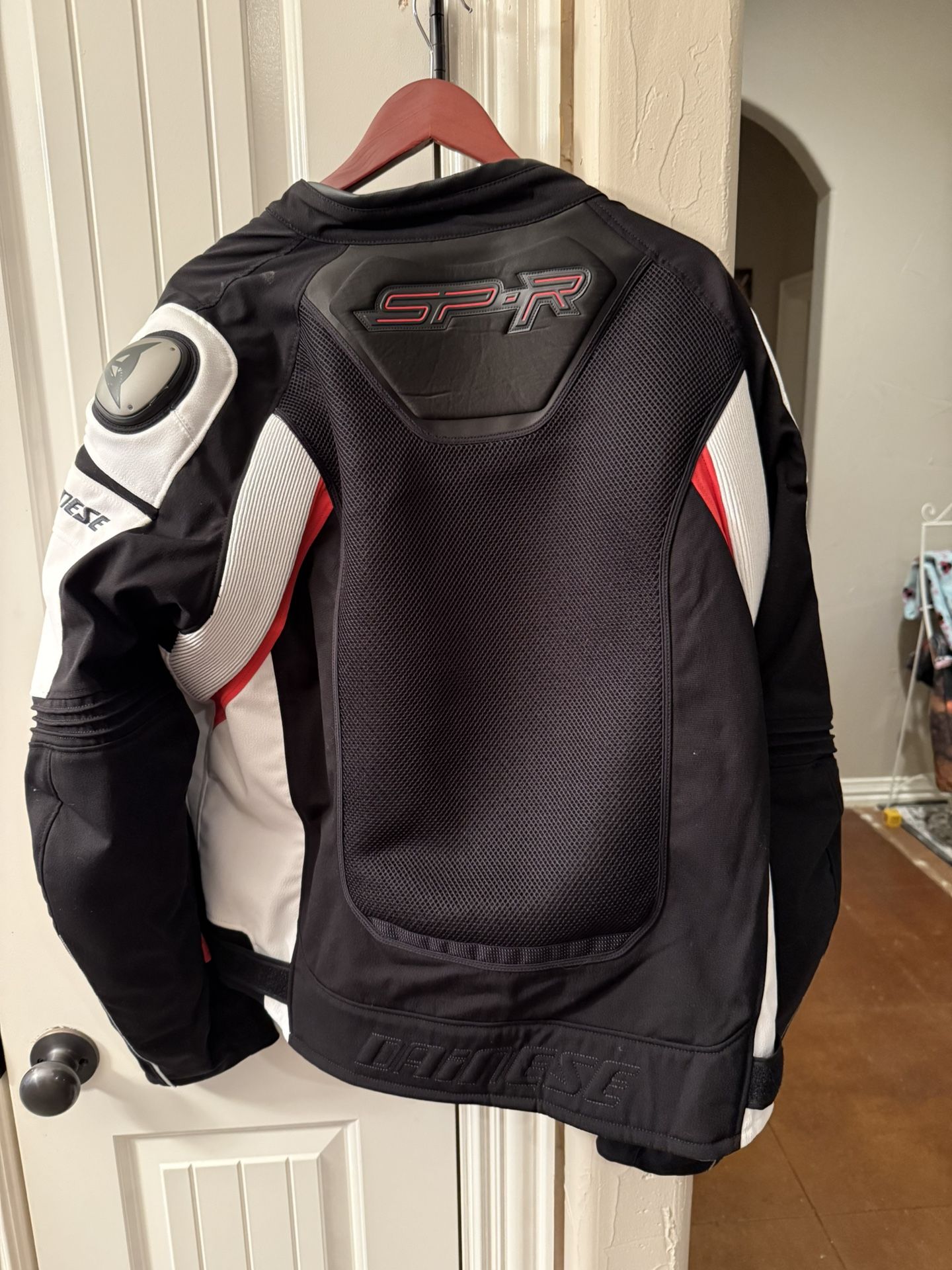 Dainese Super Speed Tex SP-R Jacket Size 62 for Sale in Lipan, TX