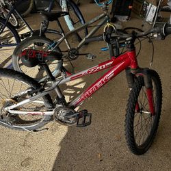 Boys TREK MT220 24” Bike