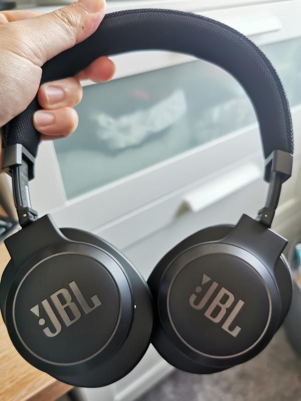 JBL LIVE 660NC