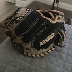 A2000 Catchers Mitt