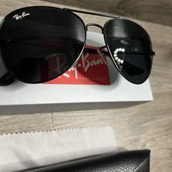 Ray Ban Aviator Sunglasses 