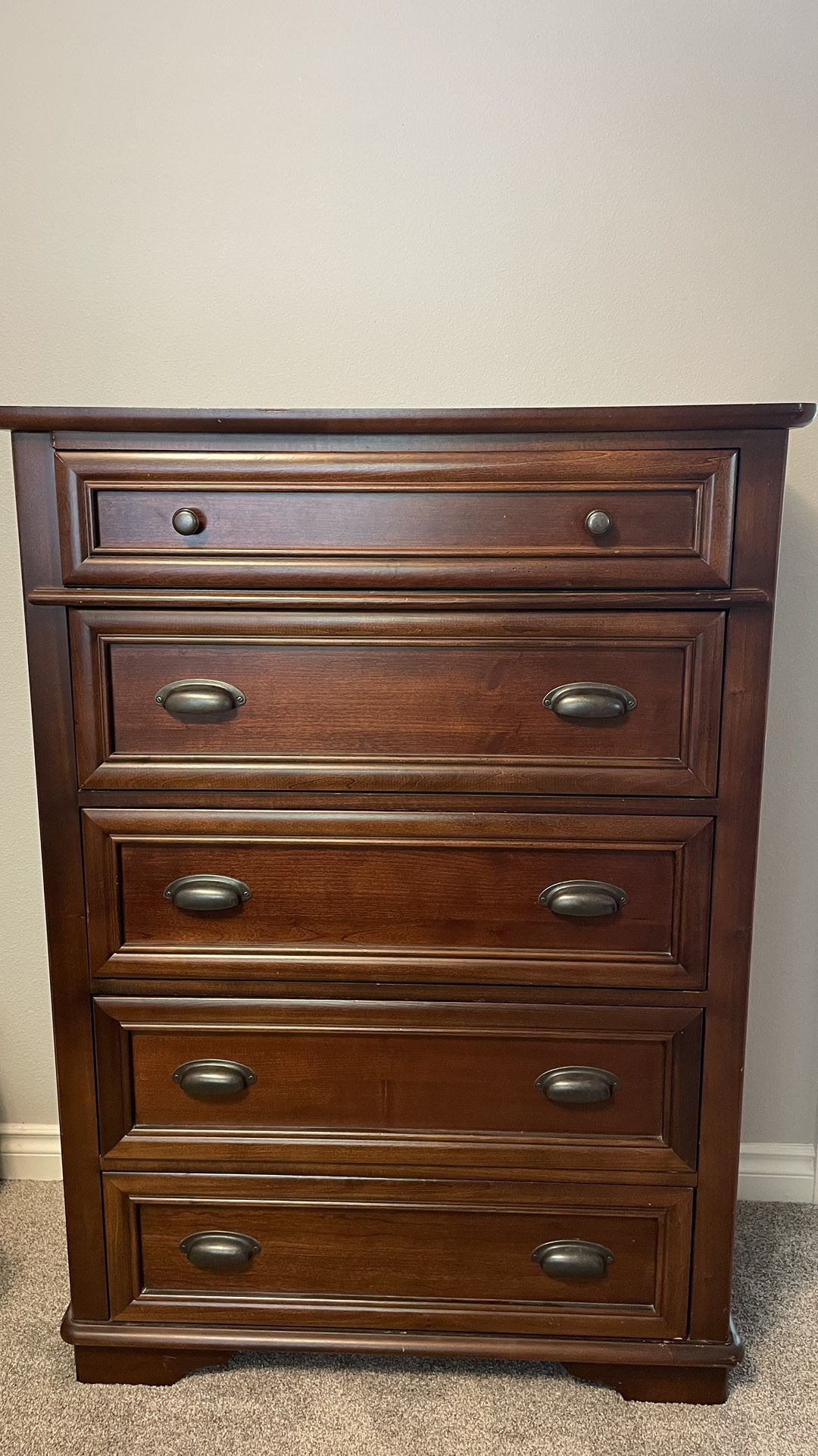 Dresser