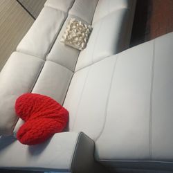 SECTIONAL REAL LEATHER WHITE COLOR... DELIVERY SERVICE AVAILABLE 🚚💥🚚