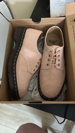 Brand new unworn Dr Martens Mens size 7 Smiths Desert Oasis Beige